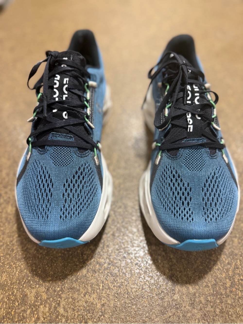 Men's Athletic Running Shoes in Blue and Black - Breathable Support